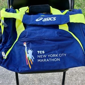 NYC Marathon Official Asics Weekend Gym/Duffle Bag